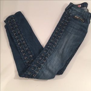 USED True Religion Women’s Skinny jeans 24 x 32